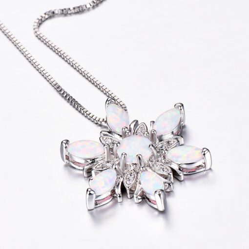 Crystal Clear Snowflake Necklace