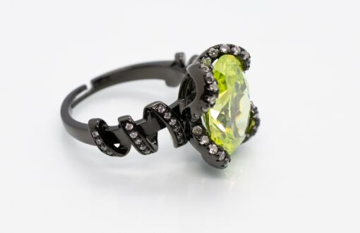 Night Apple Green Ring